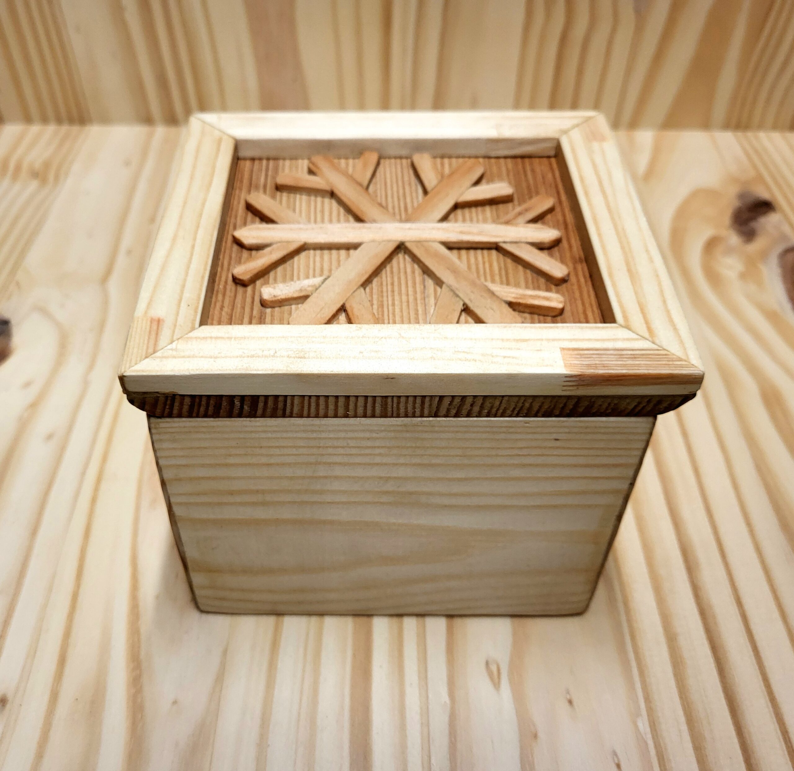 boîte flocon à 6 branches boîte flocon à 6 branches